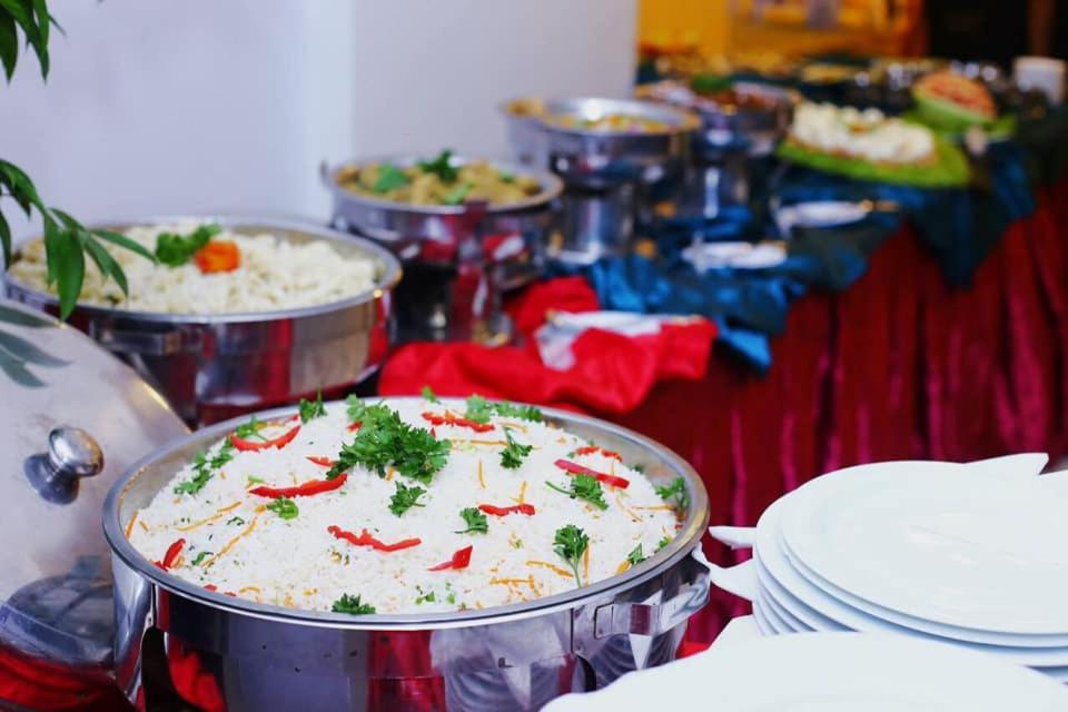 Katunayaka Hotel Nathaliya מראה חיצוני תמונה