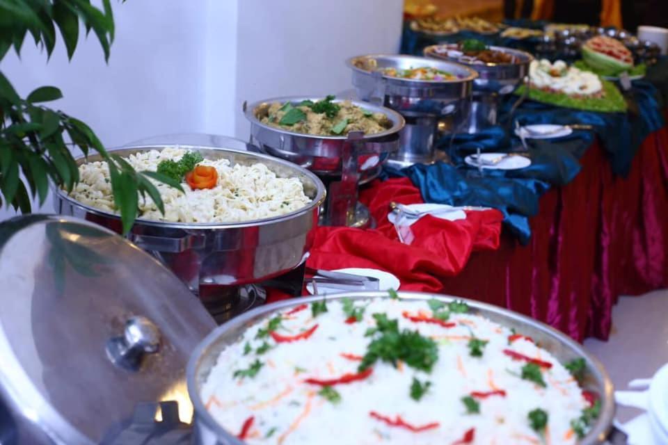 Katunayaka Hotel Nathaliya מראה חיצוני תמונה