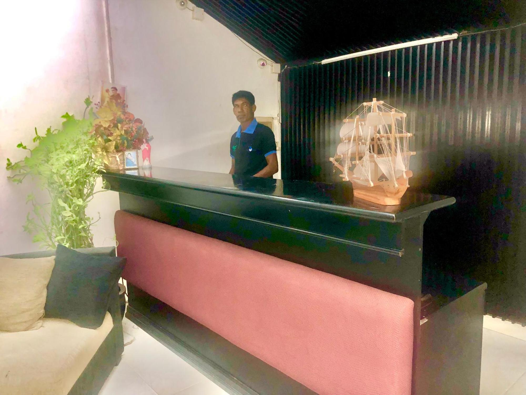 Katunayaka Hotel Nathaliya מראה חיצוני תמונה