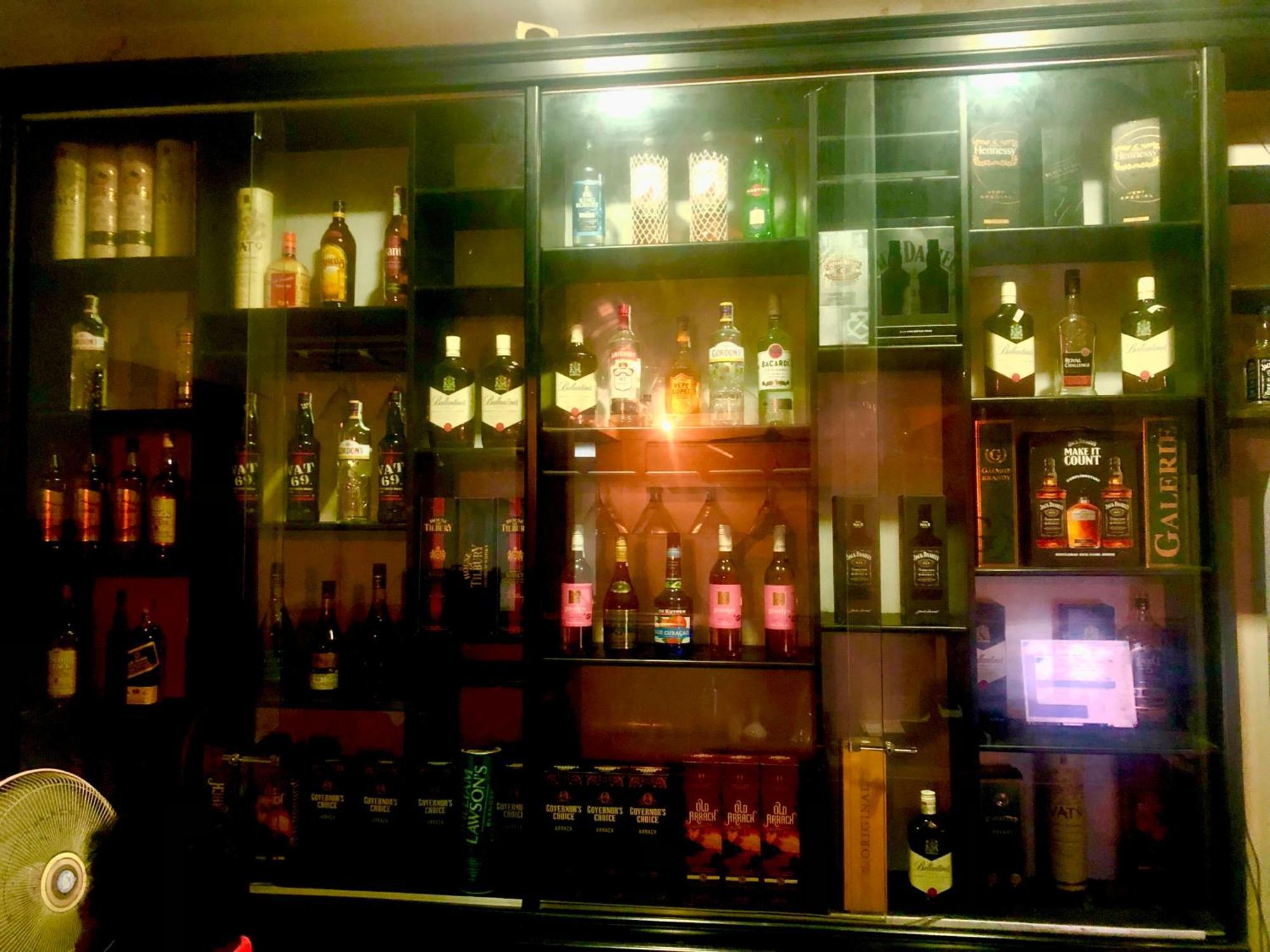 Katunayaka Hotel Nathaliya מראה חיצוני תמונה