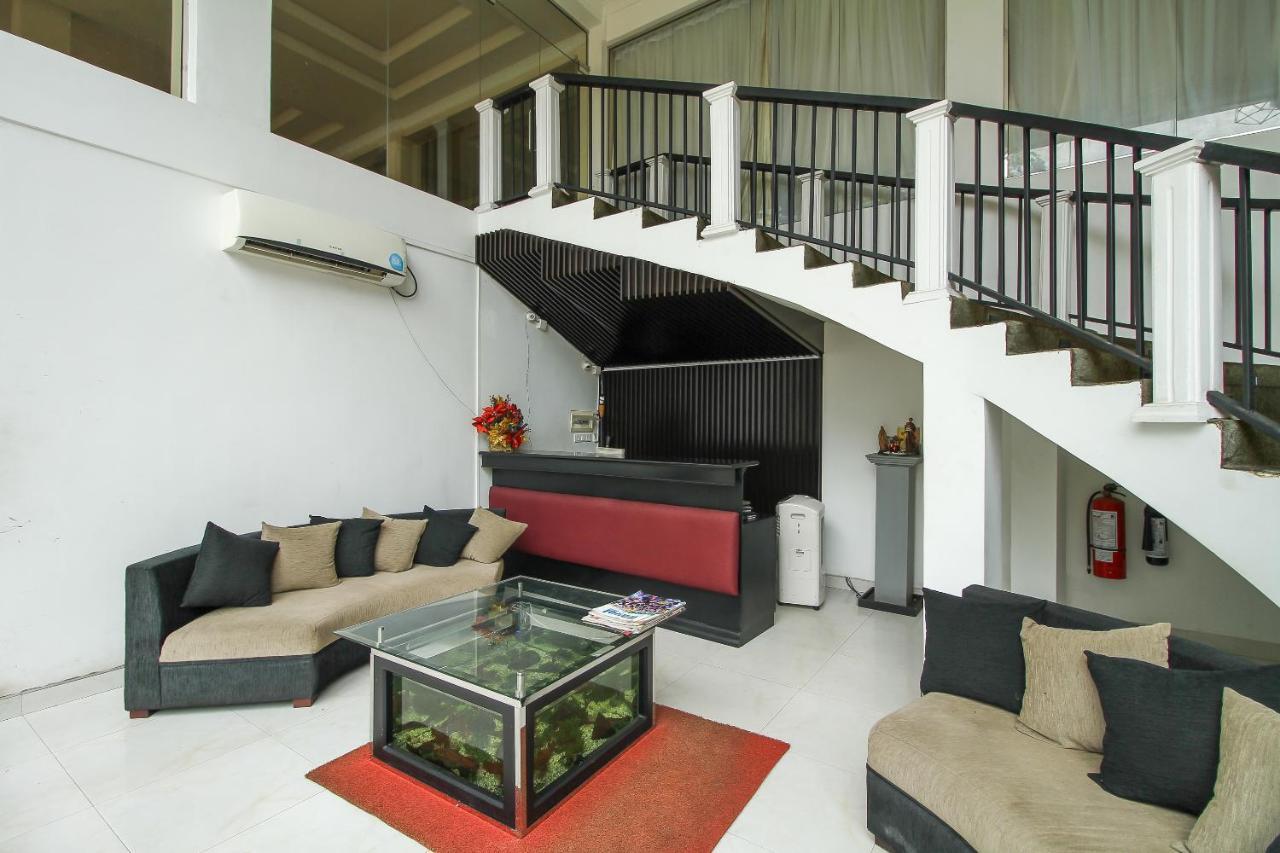 Katunayaka Hotel Nathaliya מראה חיצוני תמונה