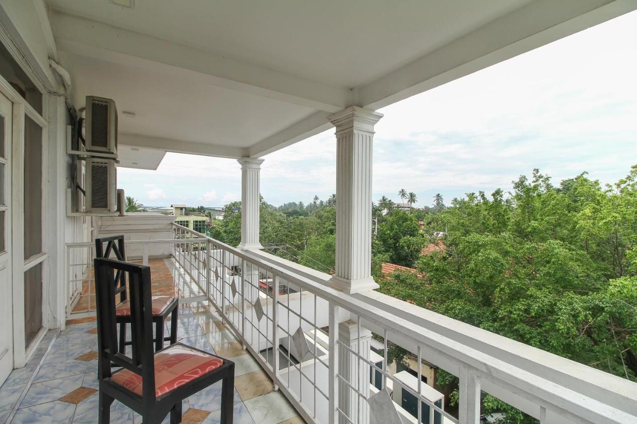 Katunayaka Hotel Nathaliya מראה חיצוני תמונה