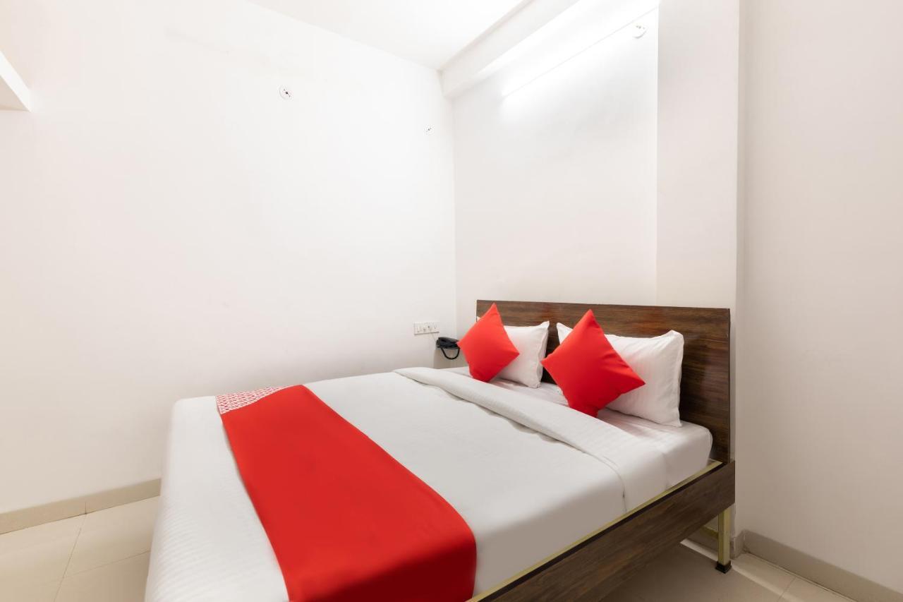 Katunayaka Hotel Nathaliya מראה חיצוני תמונה